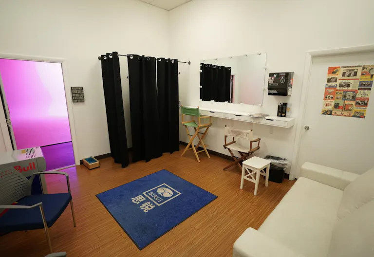 Creative Studio Near Miami Airport - Image 1