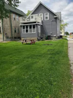 Charming 3 Bedroom Home, Close to U of M/Downtown/Dinkytown ~ Great Deck!! - Image 6