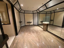 Boutique Shop Rue du Temple - Image 7