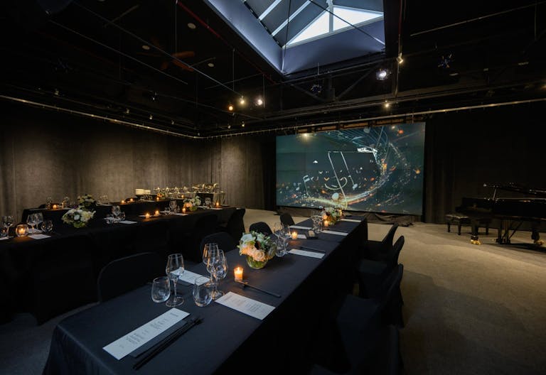 Expansive Loft with High Ceilings in Midtown Manhattan - Image 0