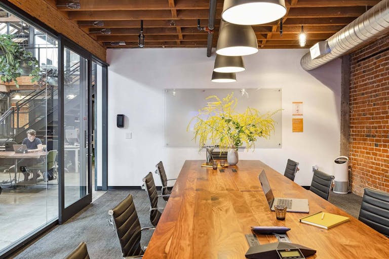 Telegraph Meeting Room ? seats 14 - Image 2