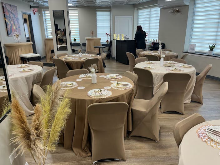 Lawncrest Area Unique Venue - Event and Conference venue for rent - Image 1