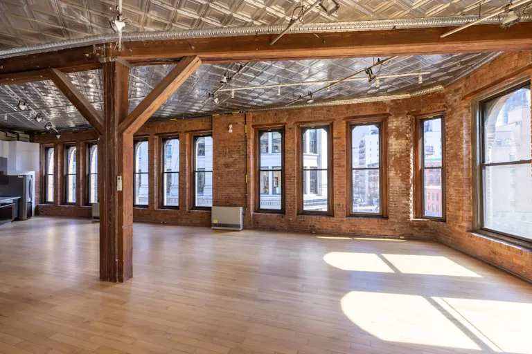 SoHo loft perfect for fashion shoots, styling, and events - Image 0