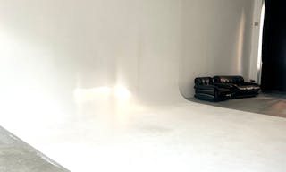 Beautifully Restored Industrial Space with Dedicated Photo Cyclorama, Perfect for Events, Exhibitions, and Creative Photo Shoots - Image 3