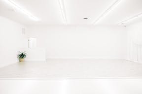 Bright and clean open space for creatives and events - Image 0