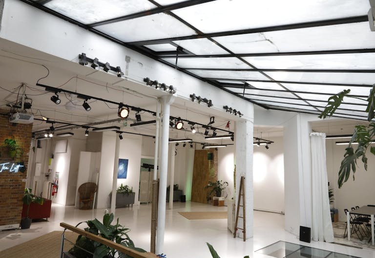 Loft de 360m2 - Image 2