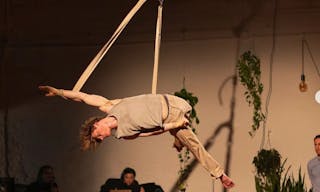 Sunny Plant Filled Dumbo Restored Warehouse // Perfect for Photo shoots/Dinner Parties/Events - Image 16