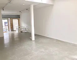 Bright Le Marais Gallery Space - Image 1