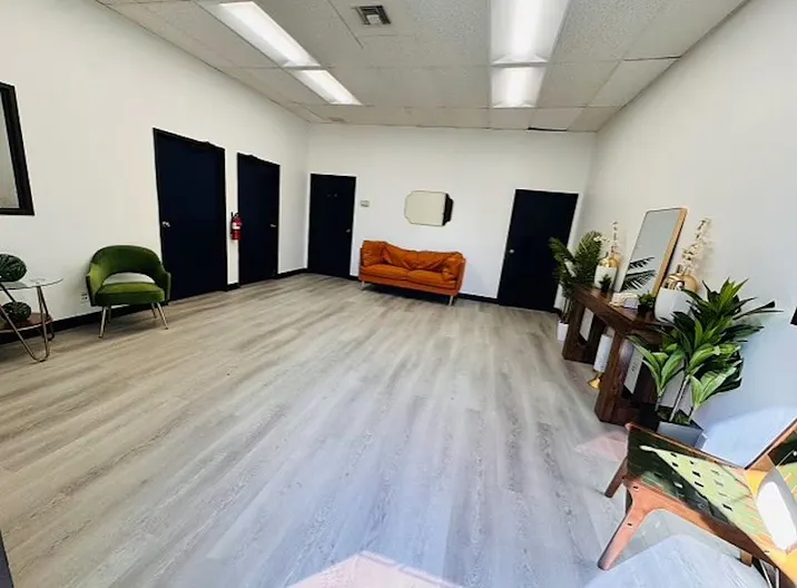 Large creative space near crypto arena - Image 3