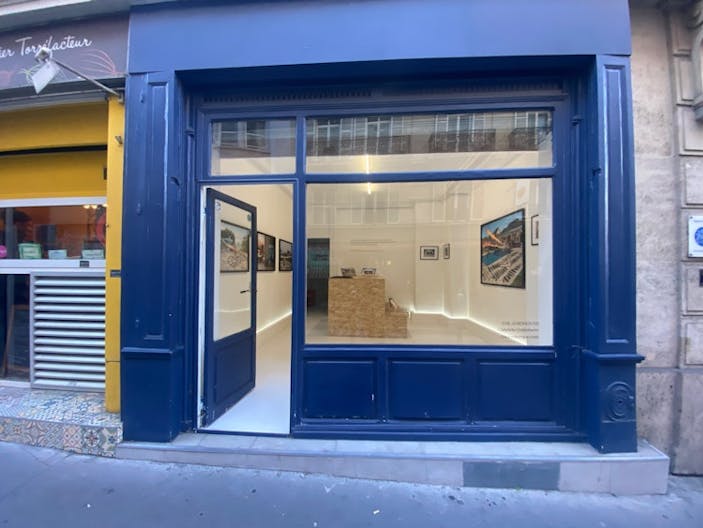 Galerie and photographic studio paris 9th. - Image 3