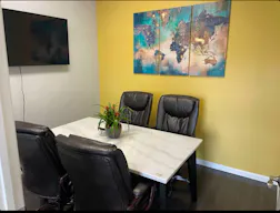 Astoria NYC Pop-Up & Content Studio | Private Office for Shoots & Brand Use - Image 11