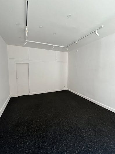 Petite galerie en plein coeur du marais - parfait pour showroom, events etc - Image 4