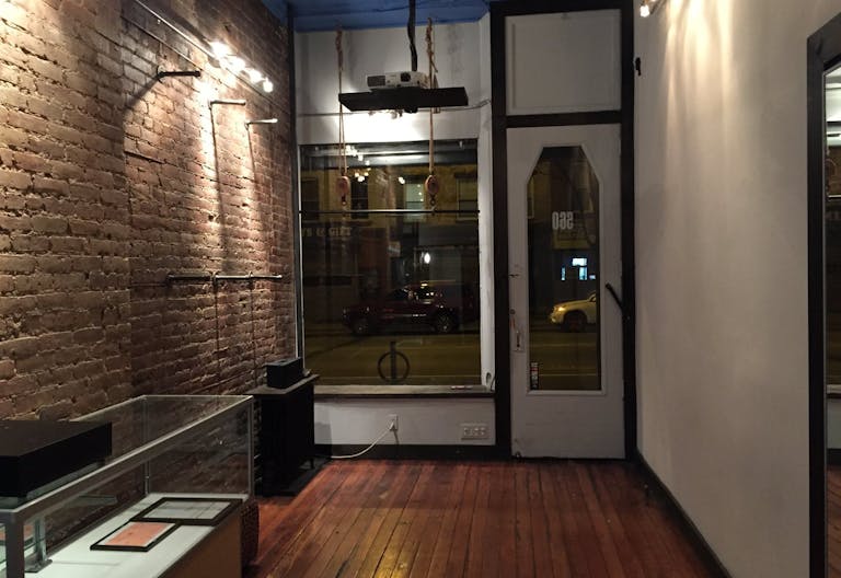 Pop-Up Shop in Vibrant Williamsburg - Image 4