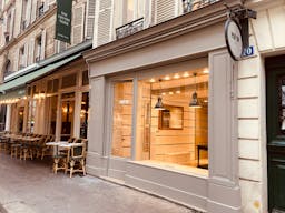 Parisian boutique éphémère - Image 2