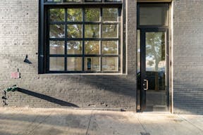 Chic East Williamsburg Space - Image 13