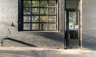 Chic East Williamsburg Space - Image 13