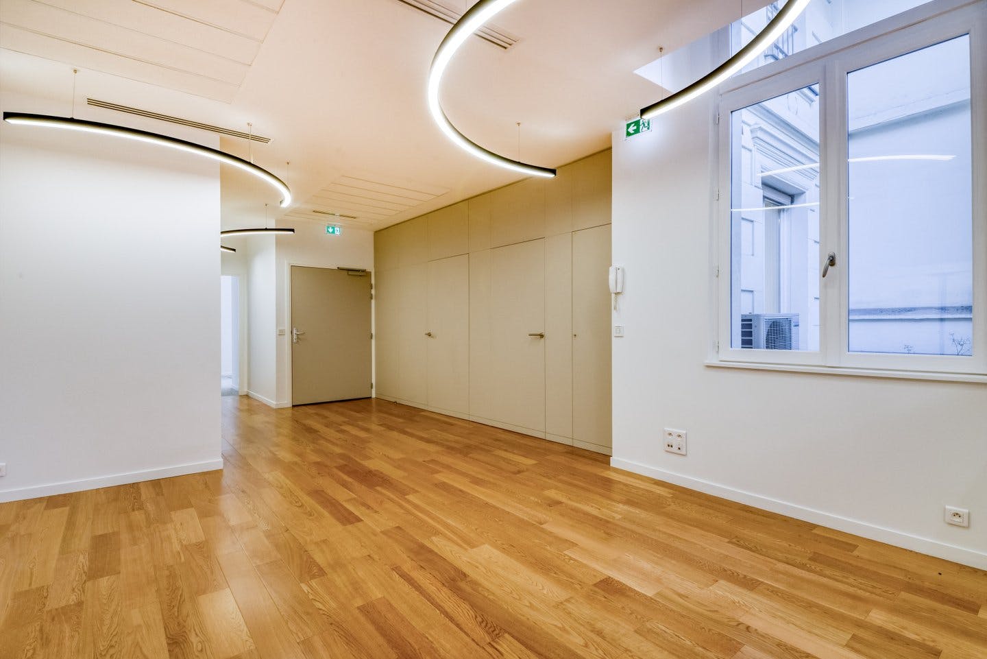 345 sqm Event and Showroom Space near Parc Monceau, Paris
