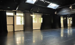 Un Show-room parisien pour l'été 2024 hors zone réglementée - Image 2