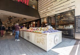 Pop Up Kiosk Galerie des champs �lys�e - Image 9