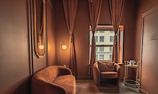 Upscale Loft on 5th with Furnished Rooftop & Fireplace, Sound System, Custom Lighting, Kitchen & Staff Provided - Image 11