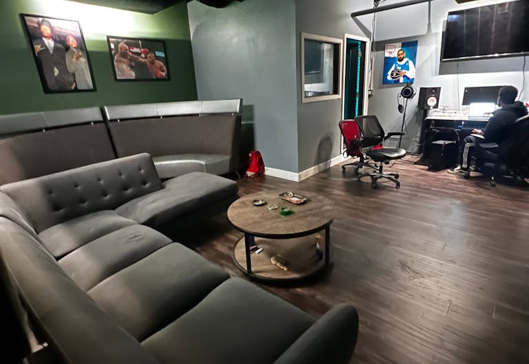 Private Recording Studio Space for rent in DTLA?s Arts District - Image 3