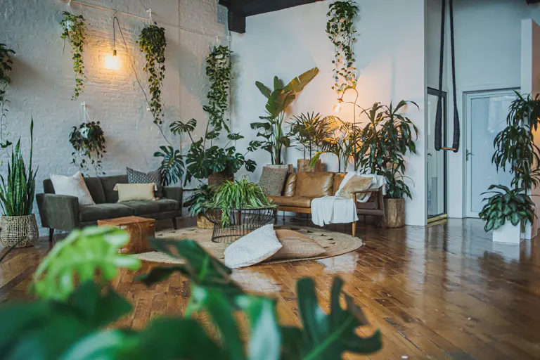 Sunny Plant Filled Dumbo Restored Warehouse // Perfect for Photo shoots/Dinner Parties/Events - Image 2