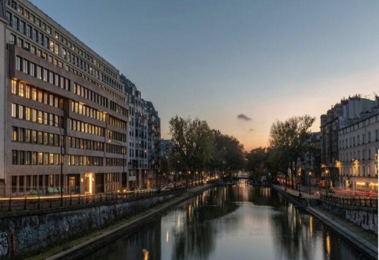 Boutique/Shop Near the lovely Canal Saint Martin - Image 1