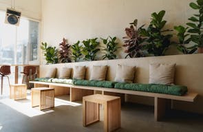 Retail store with coffee shop on Melrose and Fairfax avenue - Image 5