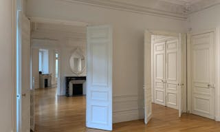 Beautiful Showroom in Saint-Germain - Image 0