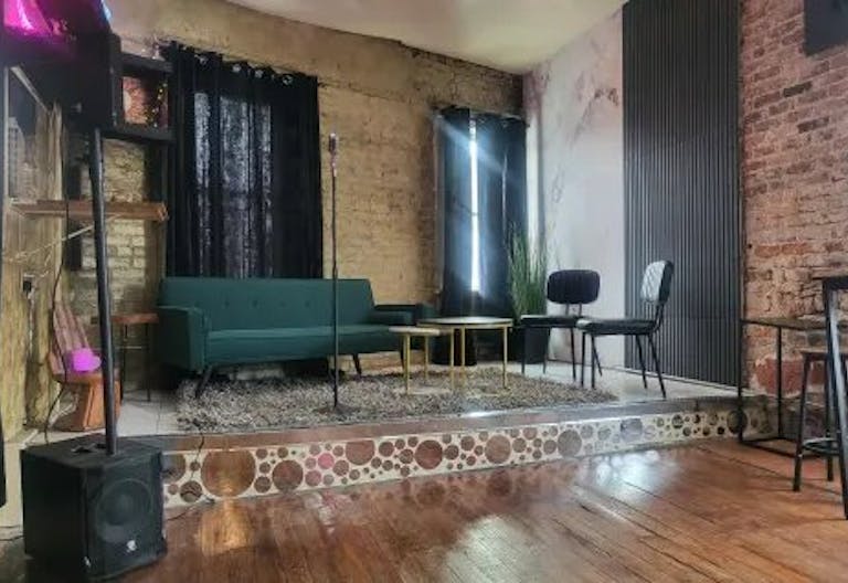 Versatile Loft In The Heart Of The City - Image 1