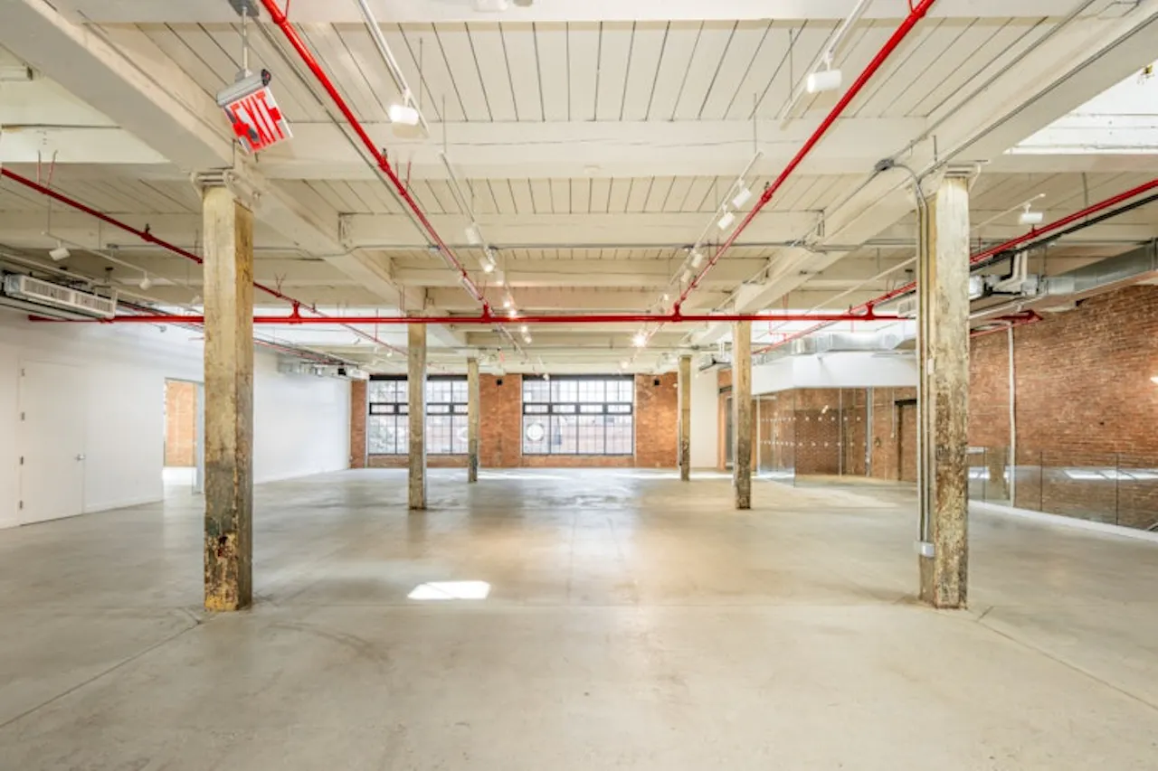 Sutton Fashion Show venue - Image 1