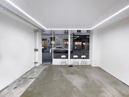 Galerie d'art au coeur du quartier du R�publique (Paris) - Image 1