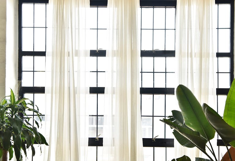 Art Deco Light & Airy Homey Loft - Image 2