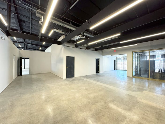 17,000 SF Experiential Museum Space in the Arts District DTLA - Image 3