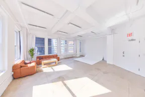 16B Manhattan Showroom & Meeting rental space - Image 5