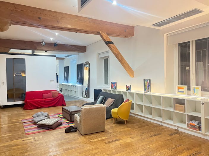 Espace atypique et modulable de 220 m� proche de la Gare, du Vieux port et du Panier - Image 3