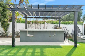 Super Mansion with Los Angeles 360 Views - Image 5