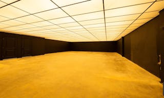 Large Blackout Studio with RGB Ceiling & car access - Image 0
