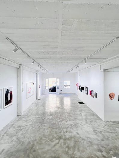 Ancien atelier devenu espace d'art au c?ur du Port de Nice - Image 0