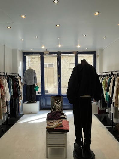 Boutique lumineuse dans le Marais : idéale popup store, showroom ou lancement de marque - Image 1
