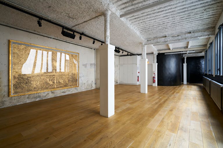 Entire art gallery in Le Marais, Paris - Image 3