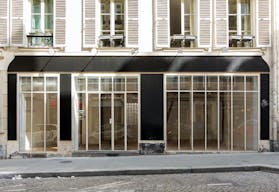Bright Pop Up Boutique in Pigalle - Image 0