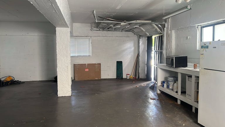 HUGE Private Storage Space Available in Brickell (West Brickell / Little Havana) - Image 4