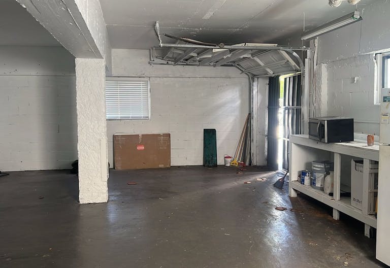 HUGE Private Storage Space Available in Brickell (West Brickell / Little Havana) - Image 4