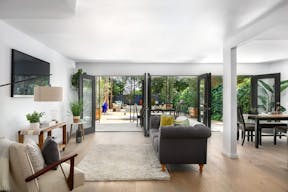 Modern Oasis Luxury Estate - Image 1