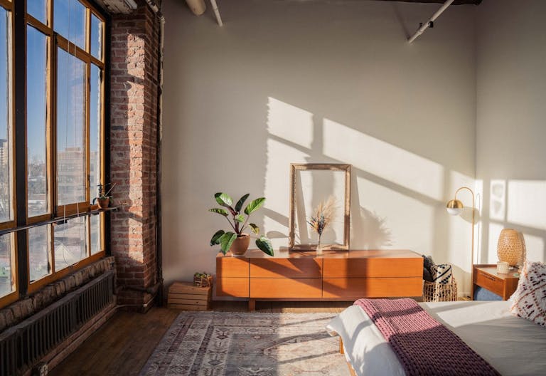 Unique Industrial Loft/ Photo Studio w/ amazing Kitchen & Bathroom - Image 4