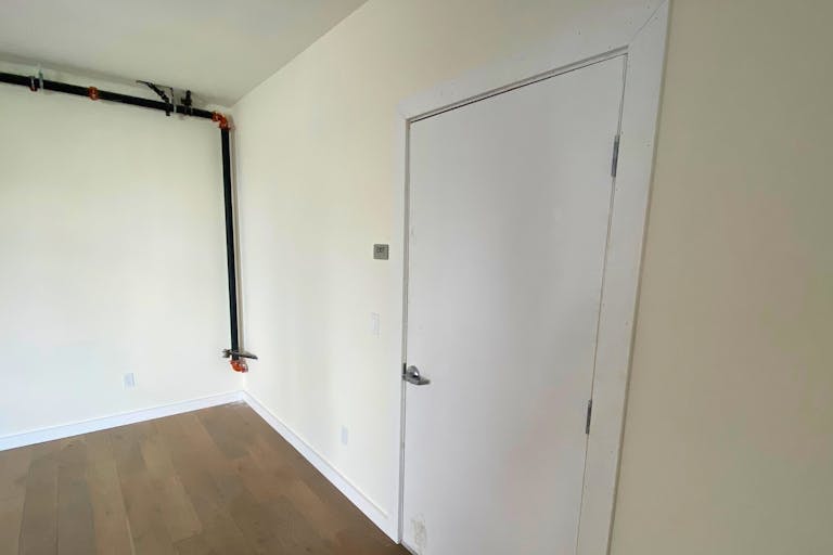 Unleash Creativity in Modern Live-Work Studios - West Washington - Image 4