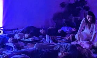 Sunny Plant Filled Dumbo Restored Warehouse // Perfect for Photo shoots/Dinner Parties/Events - Image 13