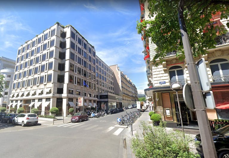 Prime Location Boutique - Triangle d'Or - Paris 8th - Image 4