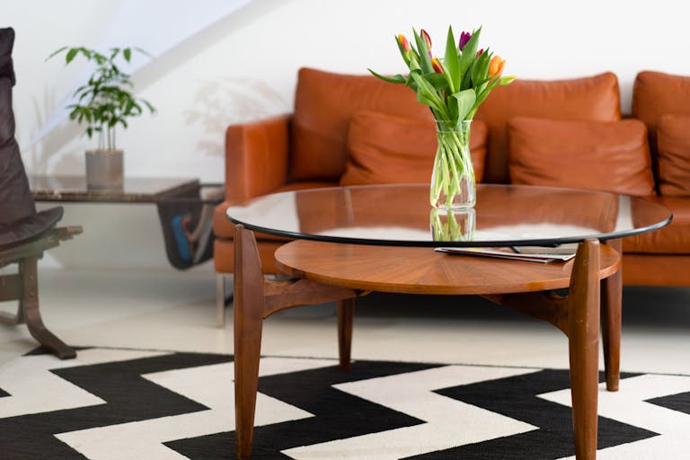 Sunny and bright multi-use space at Helmoltzplatz - Image 1